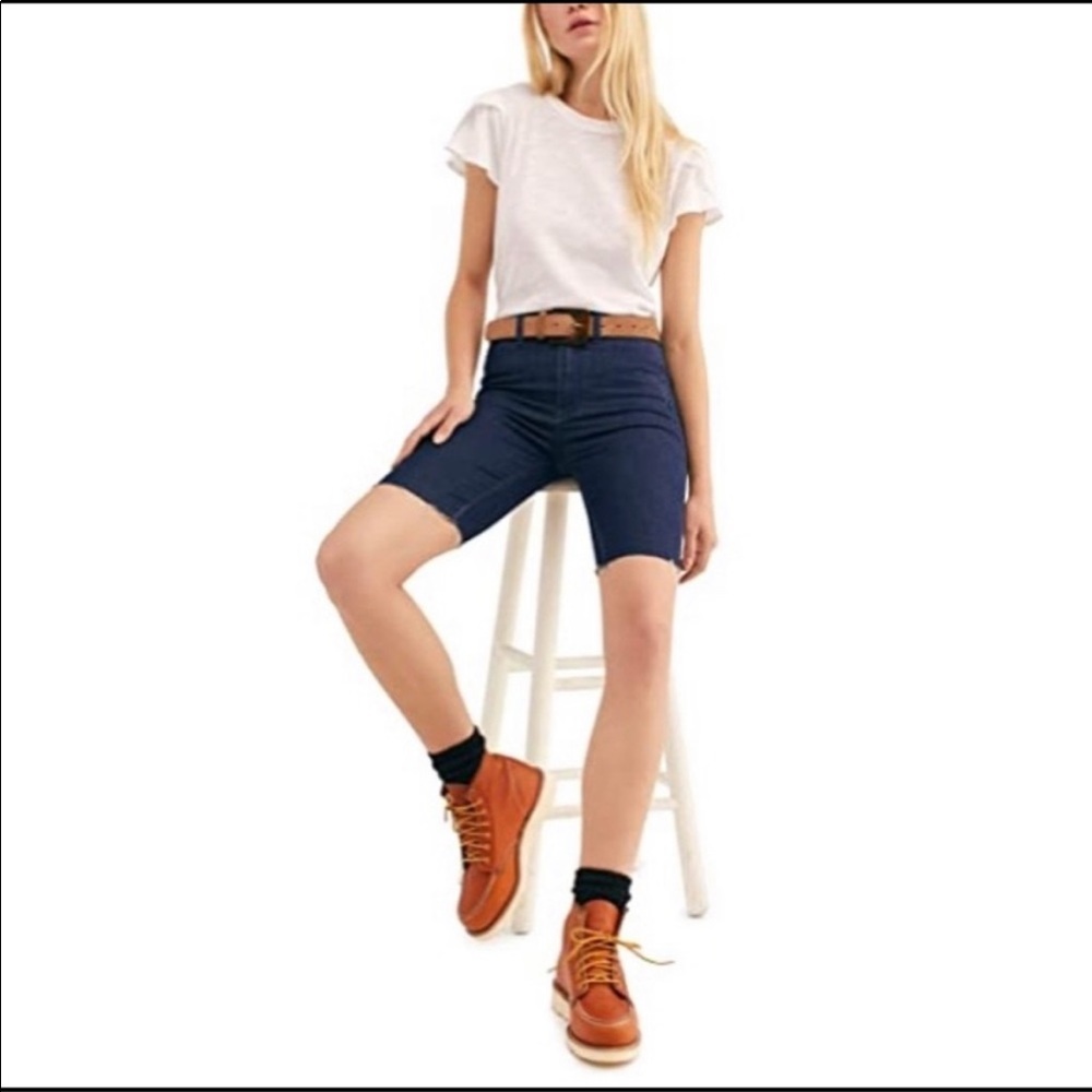 NWT Free People So Chic Stretch Denim Bike Shorts Bermudas Size 25